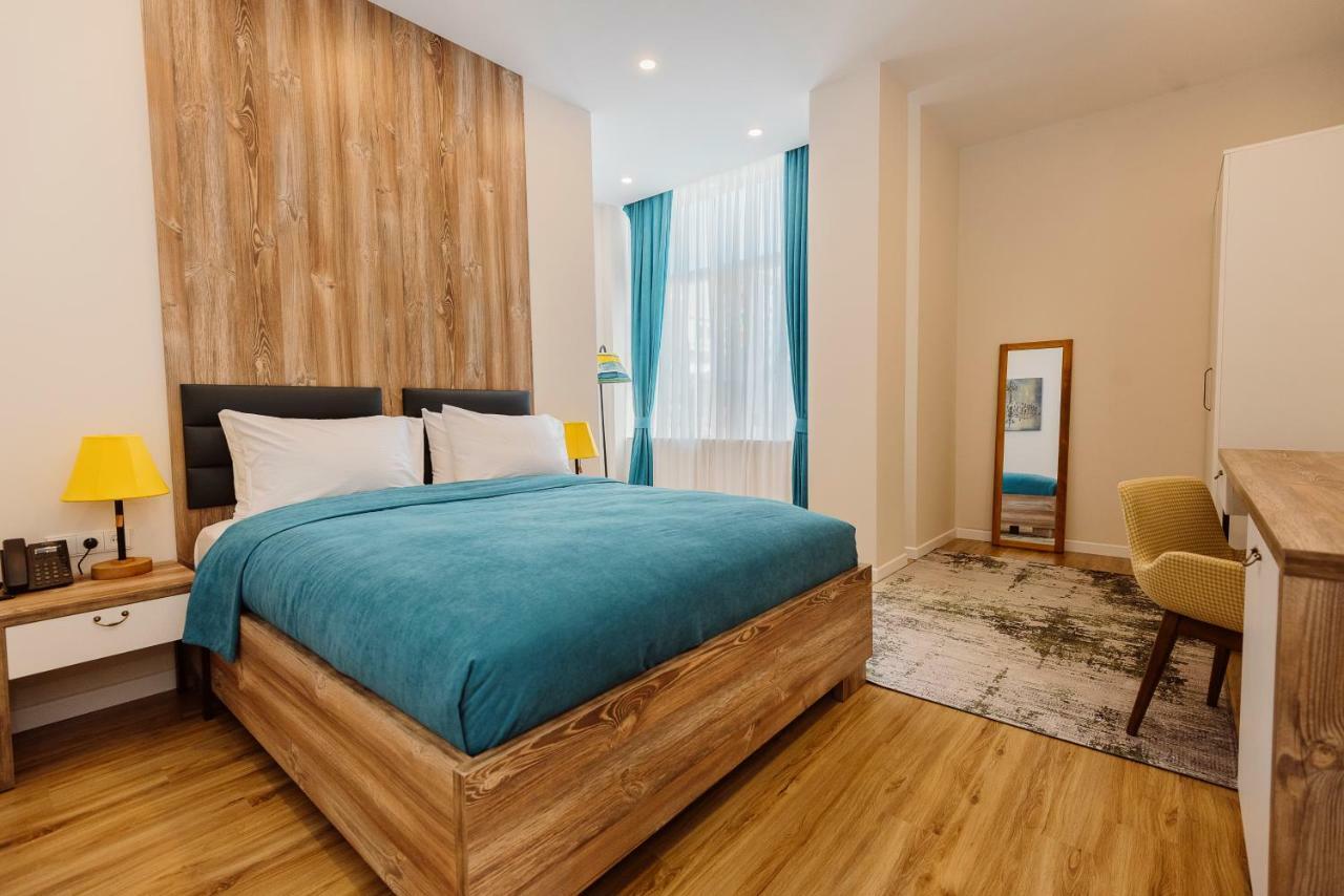 Boulevard Hotel Батумі Екстер'єр фото